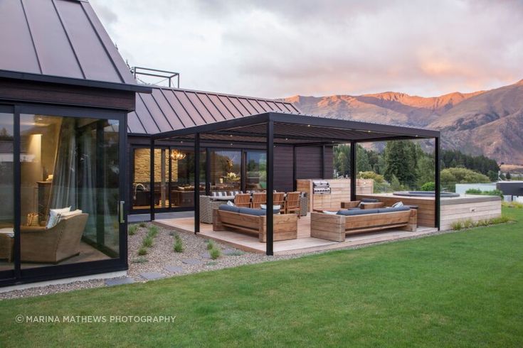Top Outdoor Louvres in NZ: Style Meets Function for Every Home