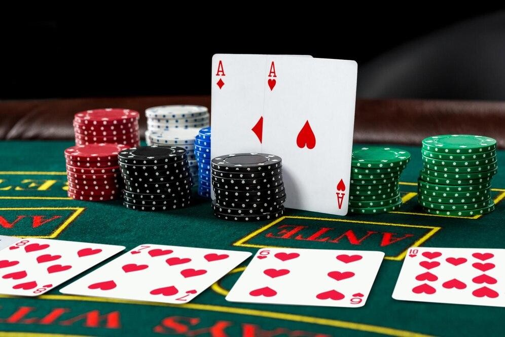 Smart Play Strategies: How to Improve Your Odds in Online Blackjack